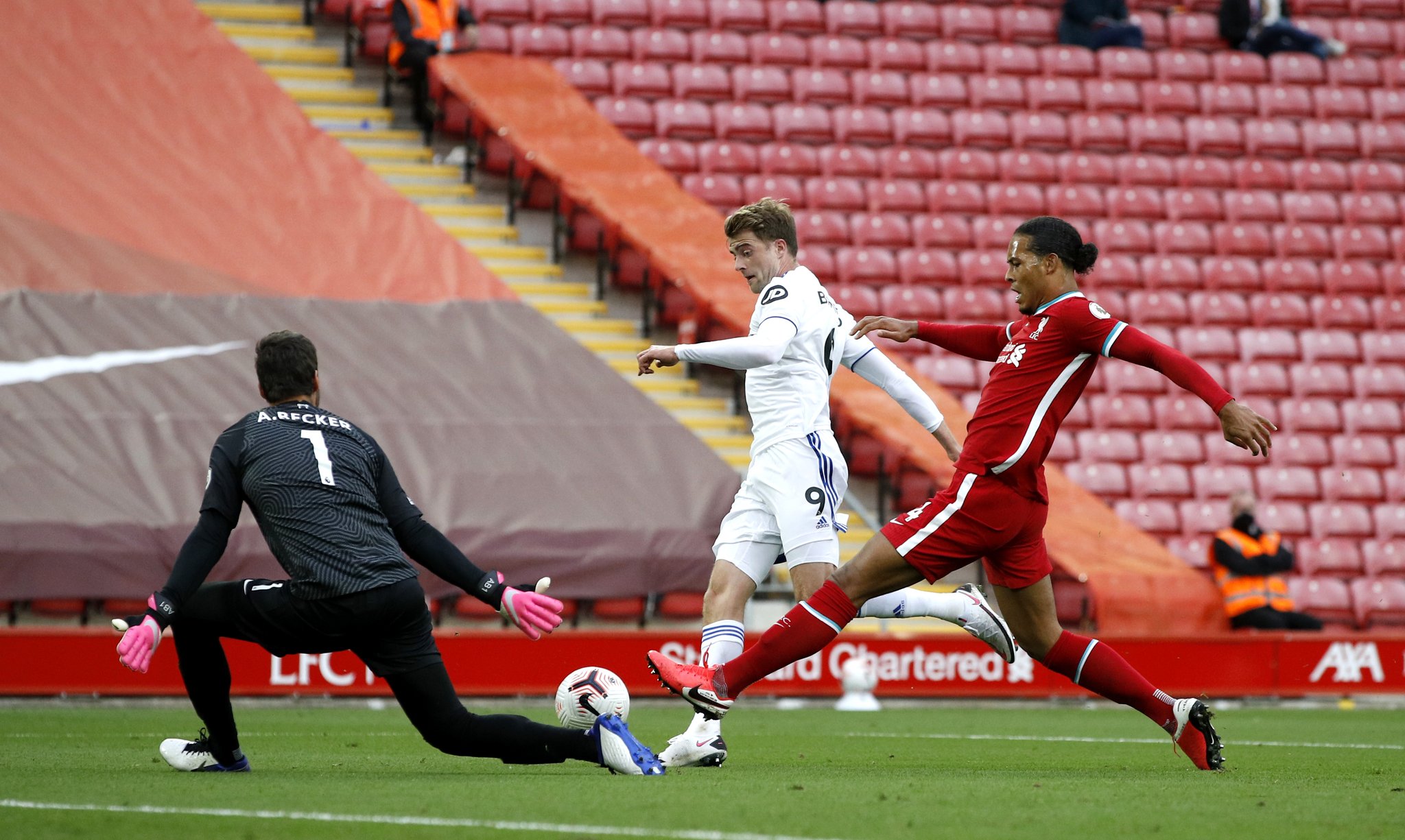 迫切需要的 迫切需要的